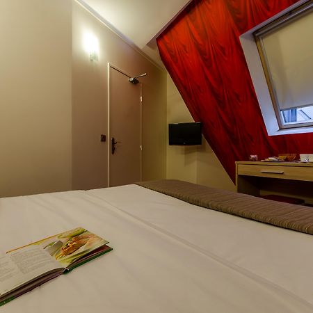 Hotel Riviera Renovated Paris Exteriör bild
