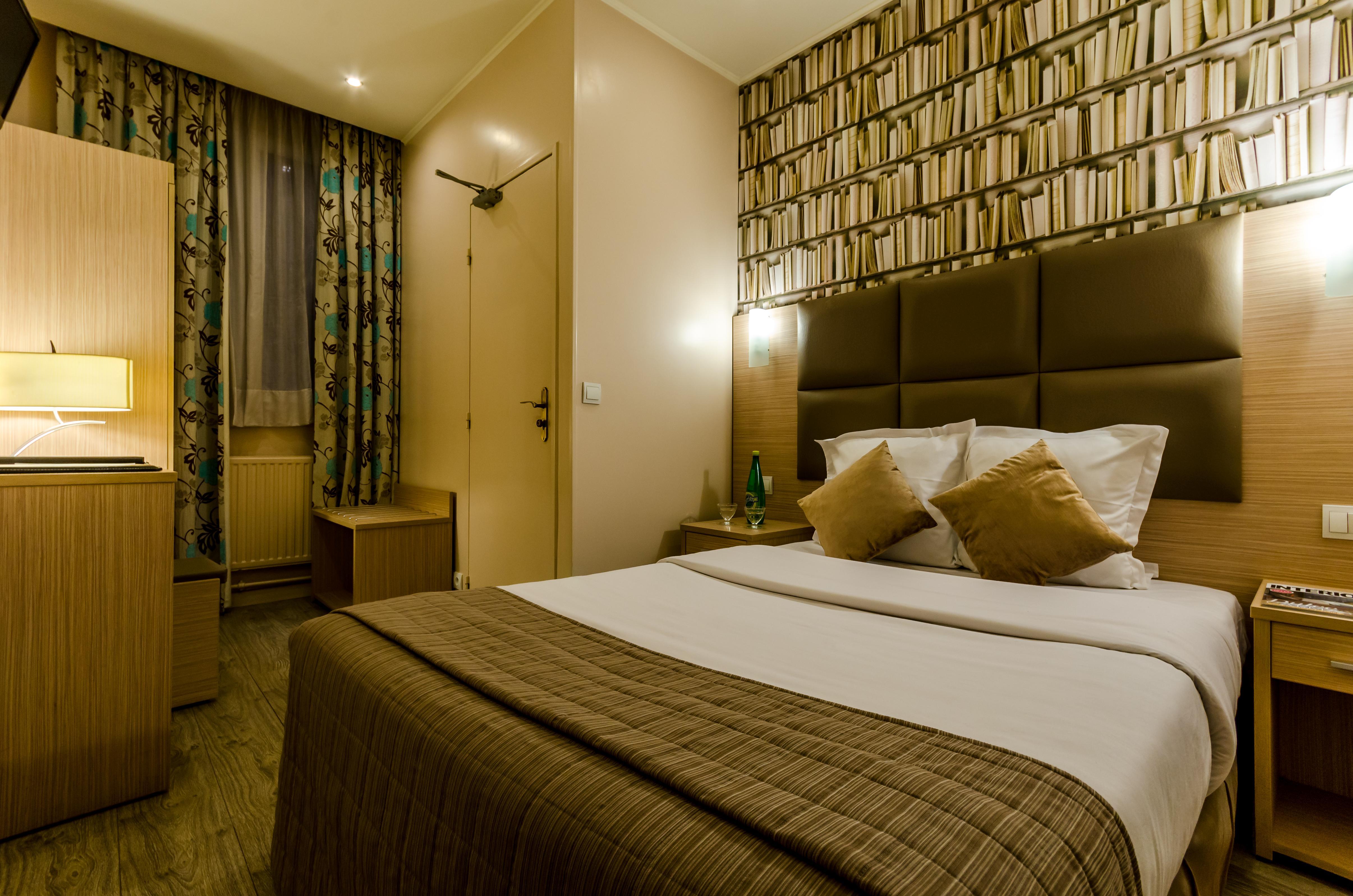 Hotel Riviera Renovated Paris Exteriör bild