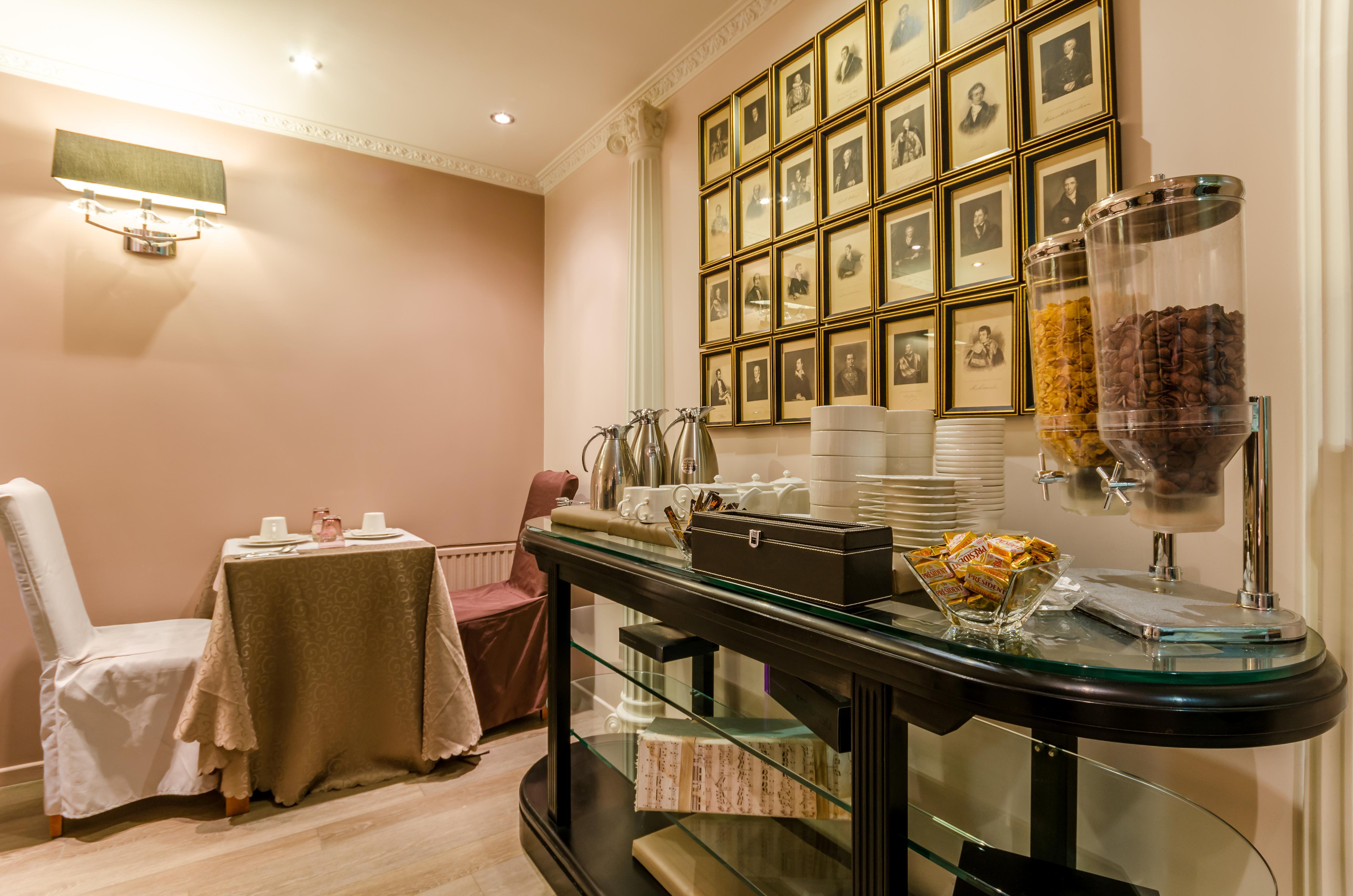 Hotel Riviera Renovated Paris Exteriör bild