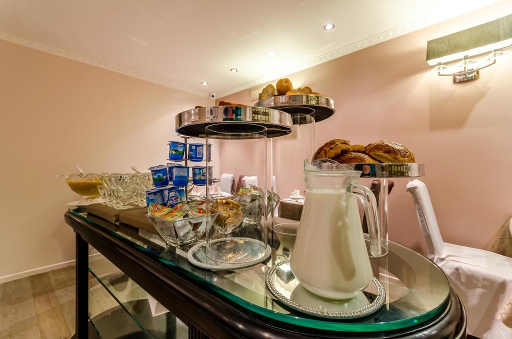 Hotel Riviera Renovated Paris Exteriör bild