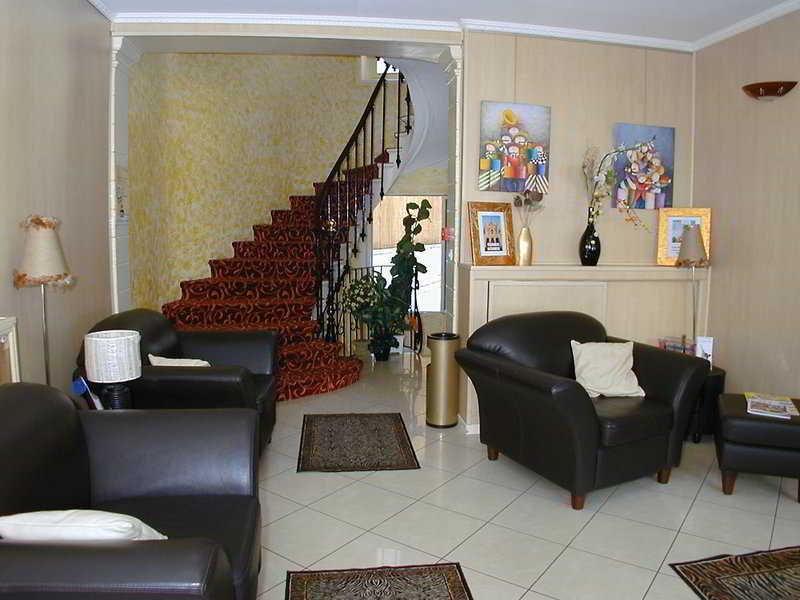 Hotel Riviera Renovated Paris Exteriör bild