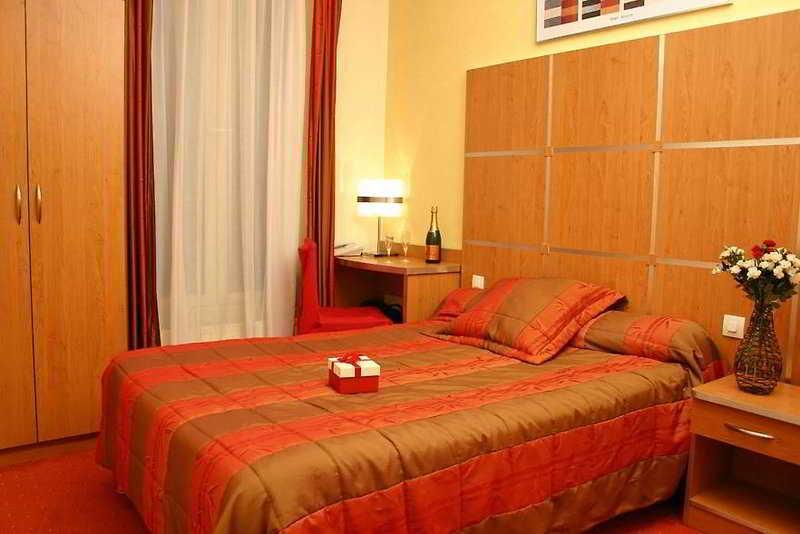 Hotel Riviera Renovated Paris Exteriör bild